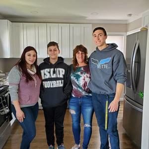 Meet your Posher, Lori